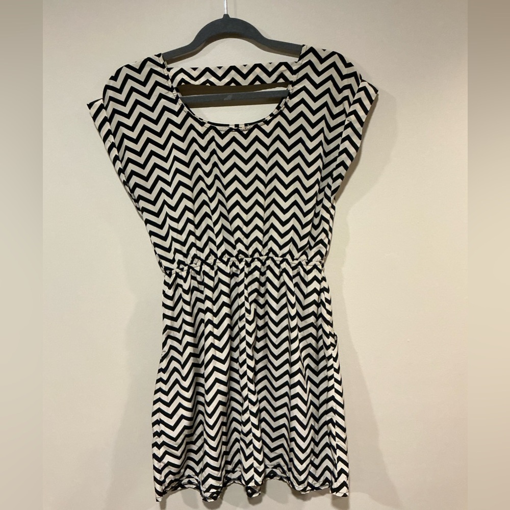 Pink Rose Black and White Zigzag Mini Dress